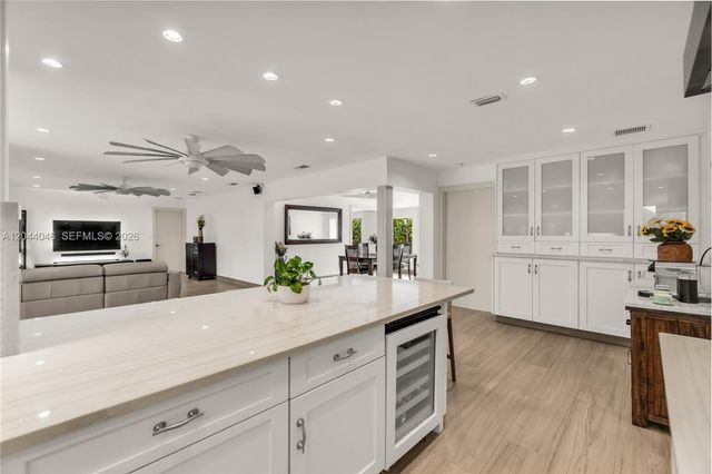 2820 NE 40th Court, Fort Lauderdale, FL 33308