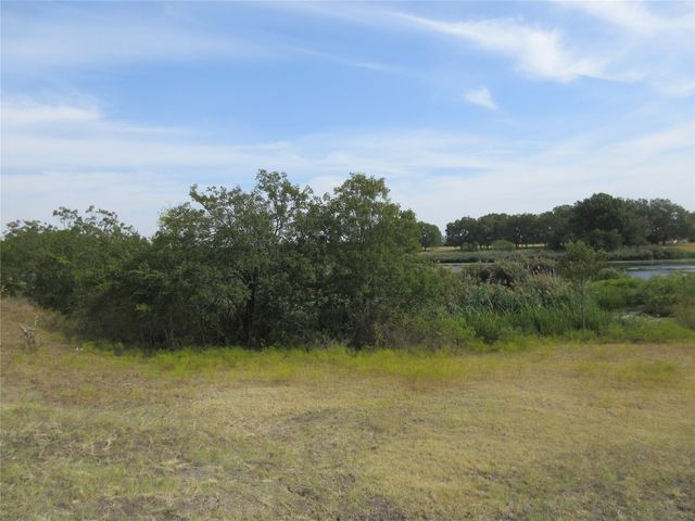 7060 Private Road 1159, Leonard, TX 75452