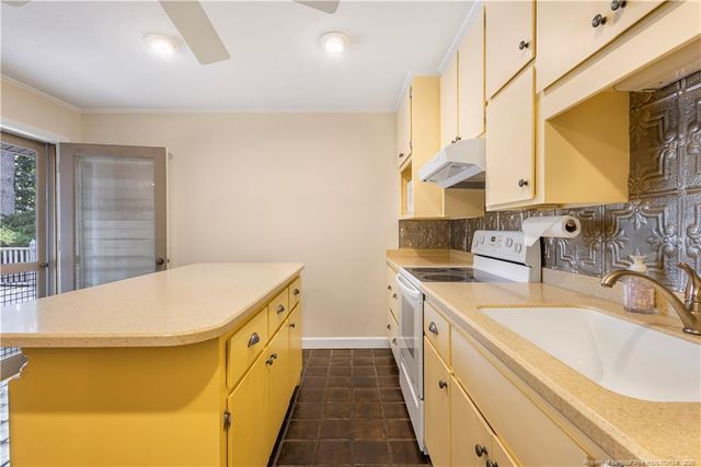 2115 Lakeland Drive, Sanford, NC 27330