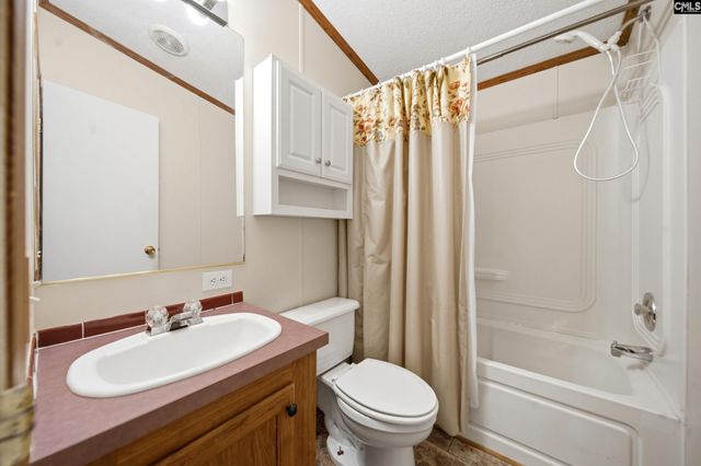 7033 E Peach road, Ridgeway, SC 29130