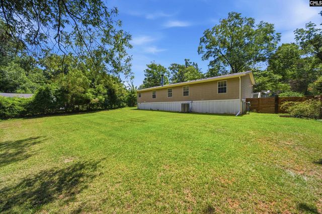 7033 E Peach road, Ridgeway, SC 29130