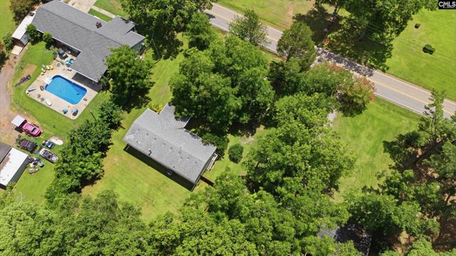 7033 E Peach road, Ridgeway, SC 29130
