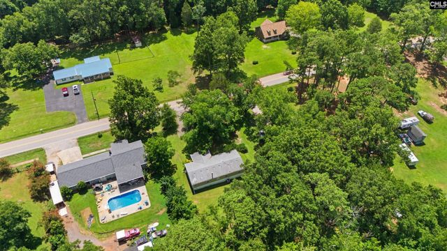 7033 E Peach road, Ridgeway, SC 29130
