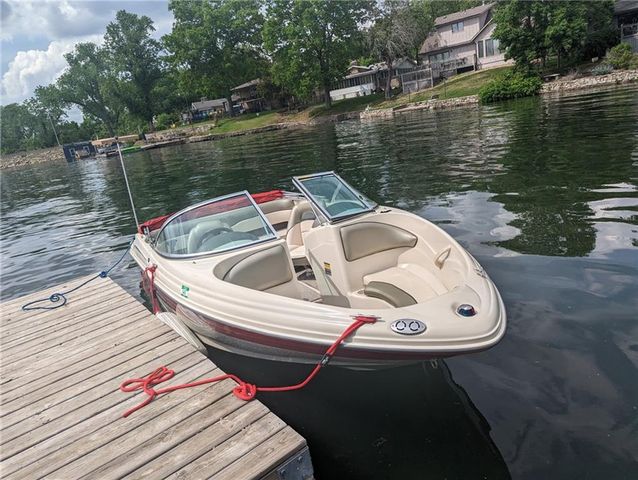 14 Emerald Shore Drive, Lake Tapawingo, MO 64015