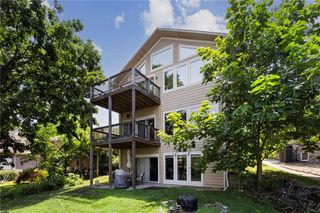 14 Emerald Shore Drive, Lake Tapawingo, MO 64015