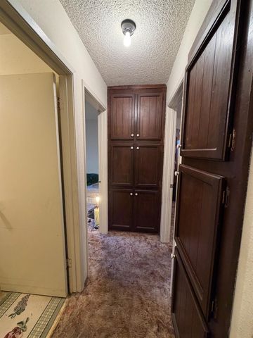 5541 Sampson Blvd, Sacramento, CA 95820