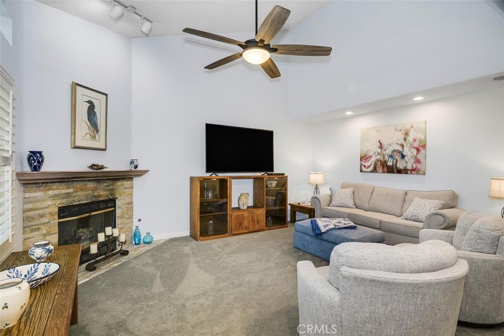 Image 12 of property listing at 1718 Tecalote Drive 26, Fallbrook, CA 92028