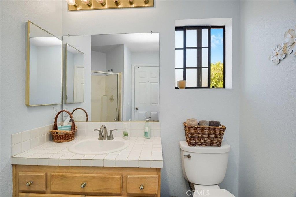 Image 26 of property listing at 1718 Tecalote Drive 26, Fallbrook, CA 92028