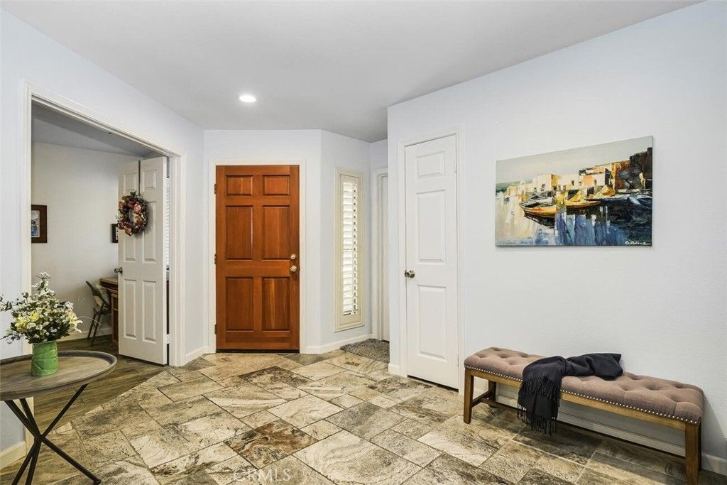 Image 7 of property listing at 1718 Tecalote Drive 26, Fallbrook, CA 92028