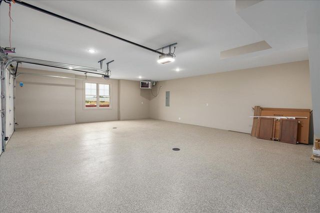 2471 Sydney Lane, Hudson, WI 54016