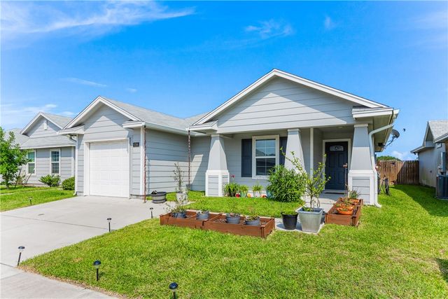 6766 Mikayla St, Corpus Christi, TX 78413