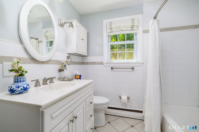 1 Little John Lane, Stamford, CT 06907