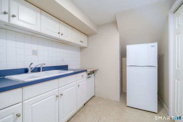 1 Little John Lane, Stamford, CT 06907