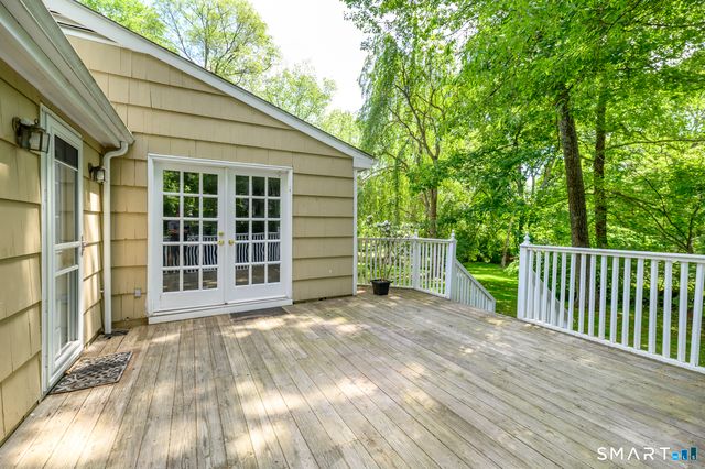 1 Little John Lane, Stamford, CT 06907