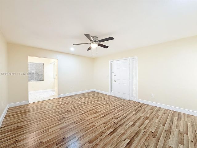 2335 NE 172nd St 4, North Miami Beach, FL 33160