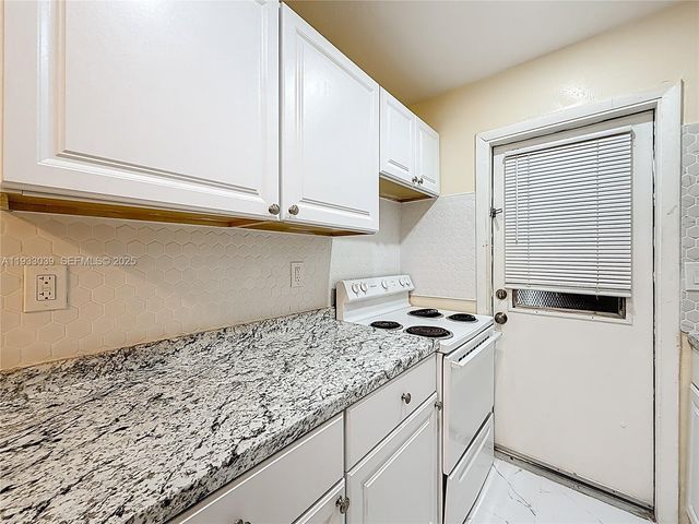 2335 NE 172nd St 4, North Miami Beach, FL 33160
