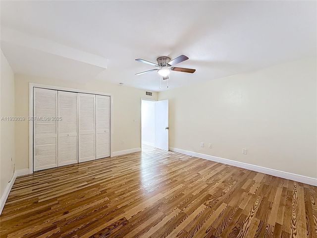 2335 NE 172nd St 4, North Miami Beach, FL 33160