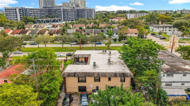 2335 NE 172nd St 4, North Miami Beach, FL 33160