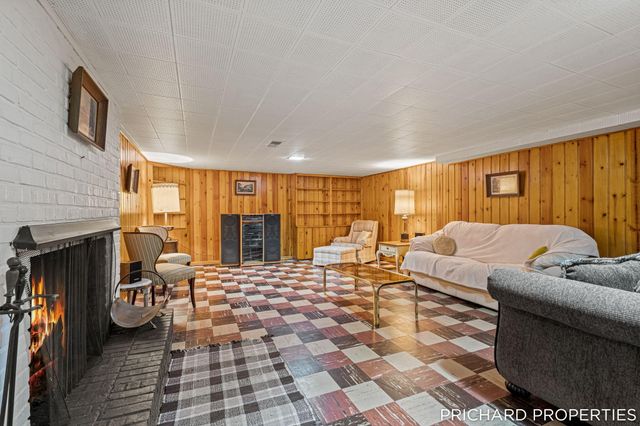 132 Morningside Drive Se, Grand Rapids Twp, MI 49506