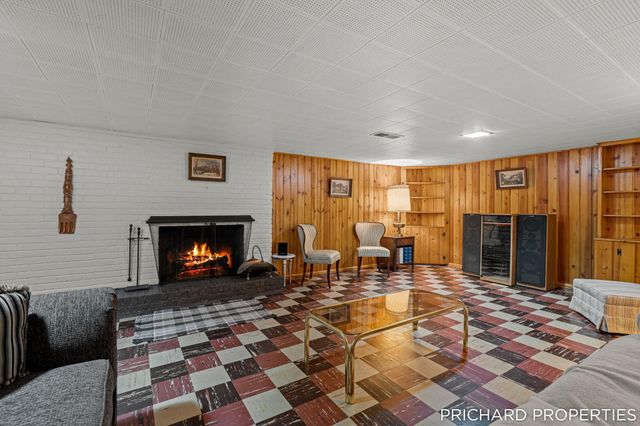 132 Morningside Drive Se, Grand Rapids Twp, MI 49506