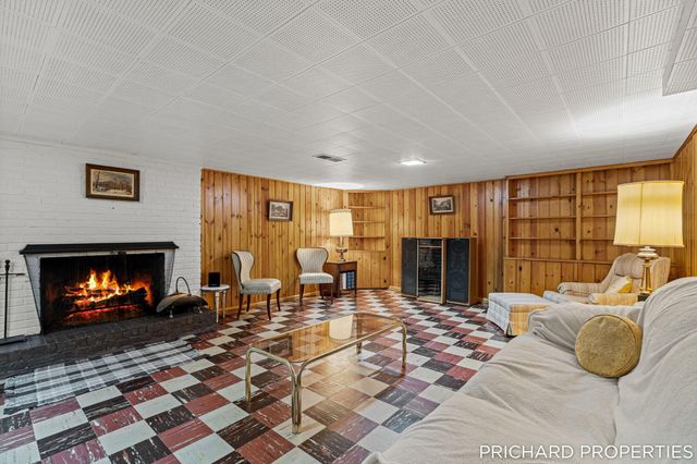 132 Morningside Drive Se, Grand Rapids Twp, MI 49506