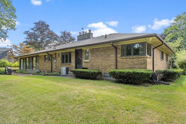 132 Morningside Drive Se, Grand Rapids Twp, MI 49506