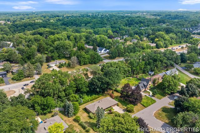 132 Morningside Drive Se, Grand Rapids Twp, MI 49506