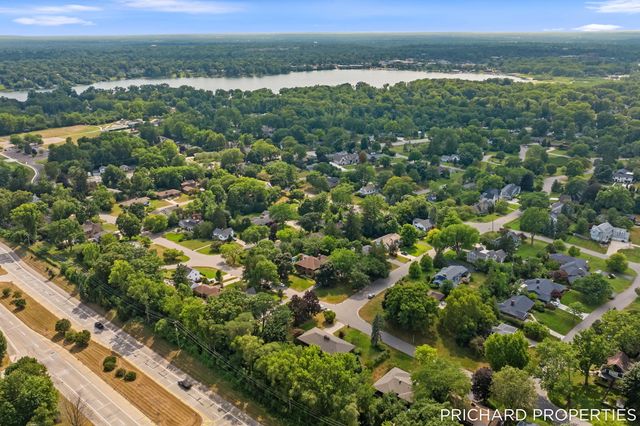 132 Morningside Drive Se, Grand Rapids Twp, MI 49506