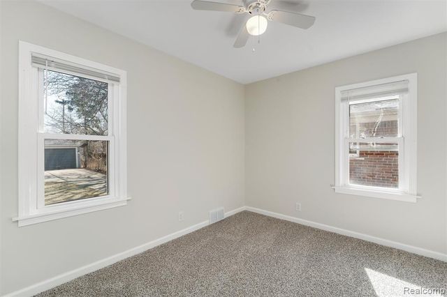 19168 Berden, Grosse Pointe, MI 48236