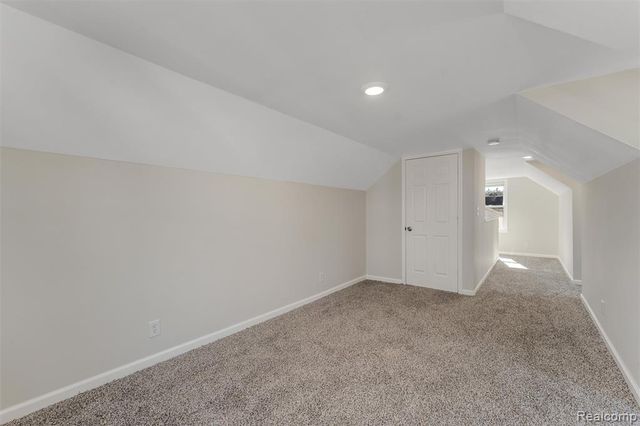 19168 Berden, Grosse Pointe, MI 48236