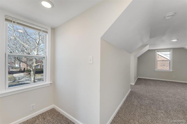 19168 Berden, Grosse Pointe, MI 48236