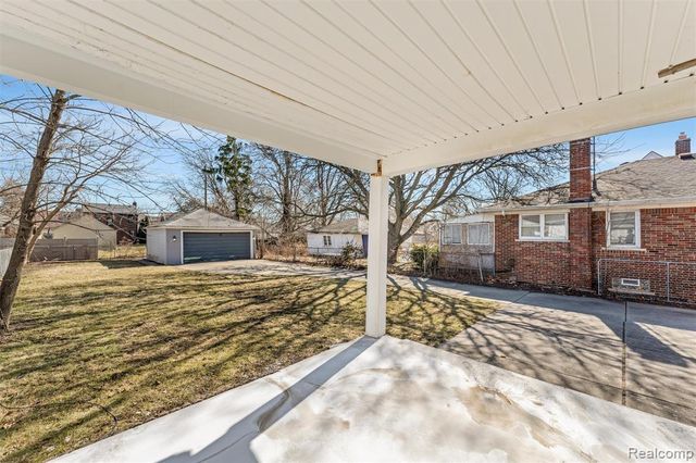 19168 Berden, Grosse Pointe, MI 48236