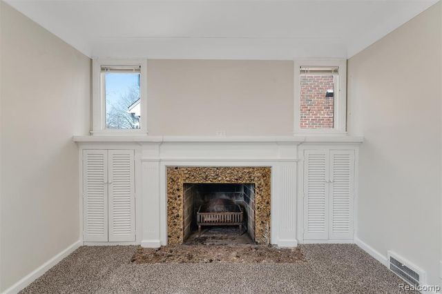 19168 Berden, Grosse Pointe, MI 48236