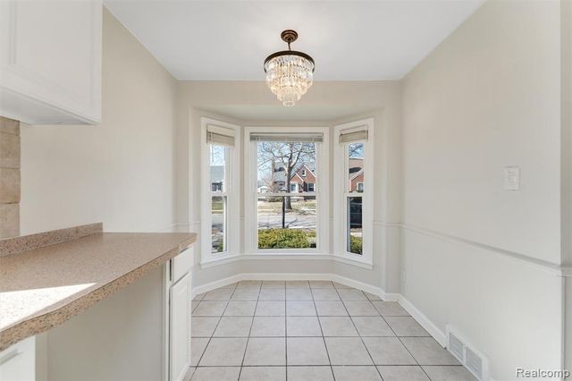 19168 Berden, Grosse Pointe, MI 48236