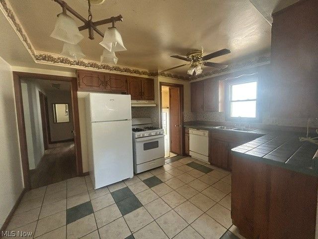 10761 Meadowbrook Drive, Parma Heights, OH 44130