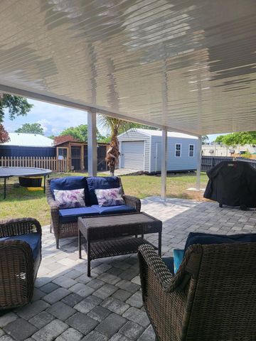 272 SW Crescent Avenue, Port St. Lucie, Port St Lucie, FL 34984