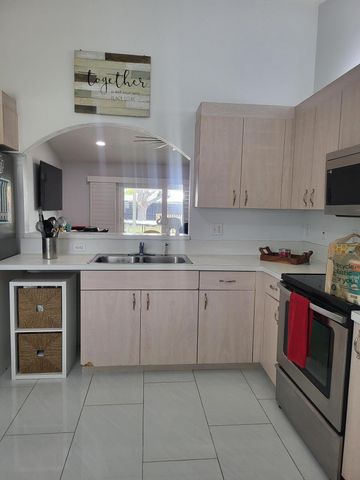 272 SW Crescent Avenue, Port St. Lucie, Port St Lucie, FL 34984