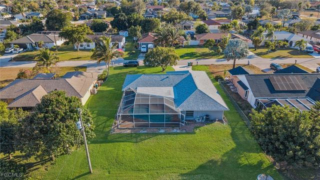 1705 SE 6th TER, Cape Coral, FL 33990