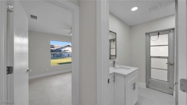 1705 SE 6th TER, Cape Coral, FL 33990