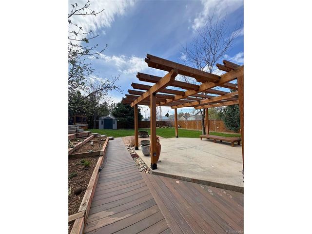 323 Fairview St, Otis, CO 80743