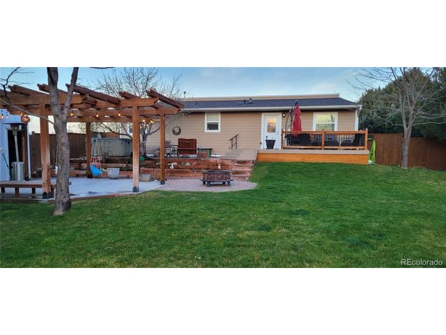 323 Fairview St, Otis, CO 80743