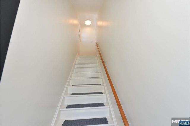 244 Van Winkle Avenue 2, Hawthorne, NJ 07506