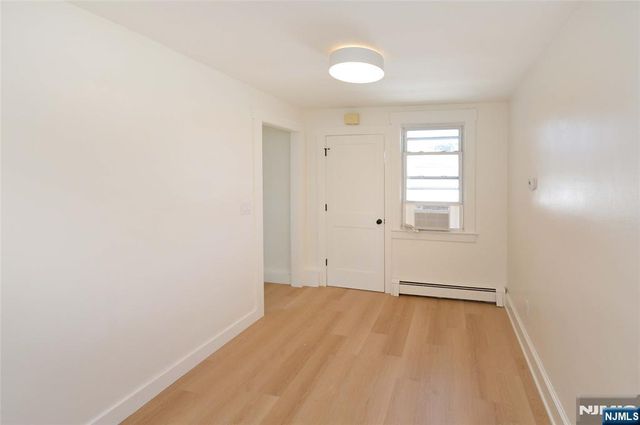 244 Van Winkle Avenue 2, Hawthorne, NJ 07506