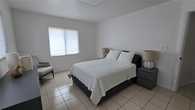 16653 Golfview Dr, Weston, FL 33326