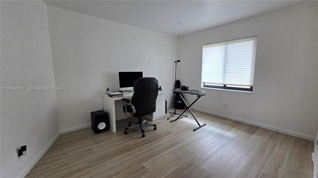 16653 Golfview Dr, Weston, FL 33326