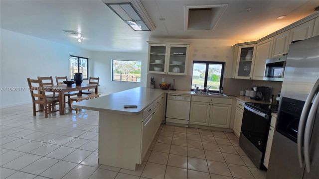 16653 Golfview Dr, Weston, FL 33326