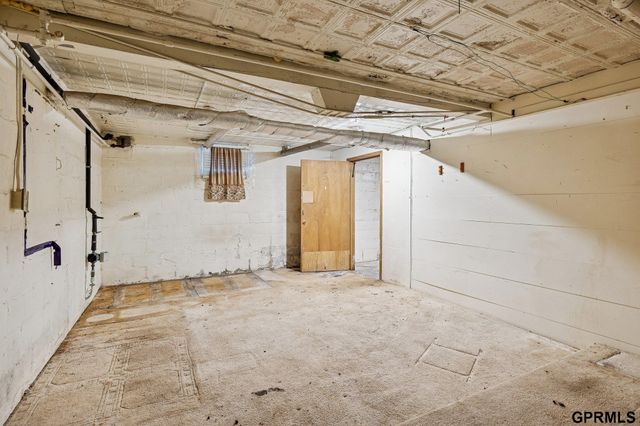 1529 Grant Street, Omaha, NE 68110