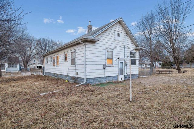 1529 Grant Street, Omaha, NE 68110