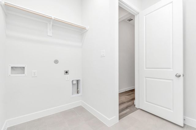 21118 Chelton Beach Drive, Cypress, TX 77433