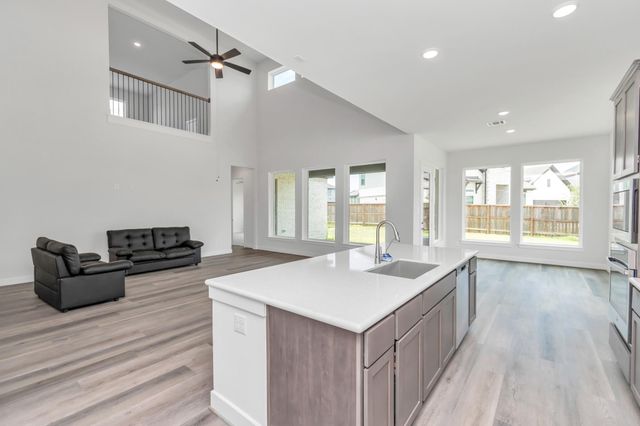 21118 Chelton Beach Drive, Cypress, TX 77433